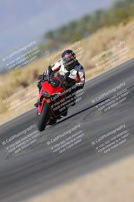 media/Nov-06-2023-Moto Forza (Mon) [[ce023d0744]]/3-Intermediate Group/Session 3 (Turn 16)/